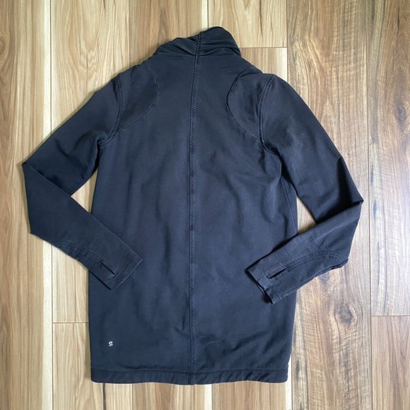 SOLD Lululemon Charcoal Thats A Wrap Jacket - Picture 2 of 4